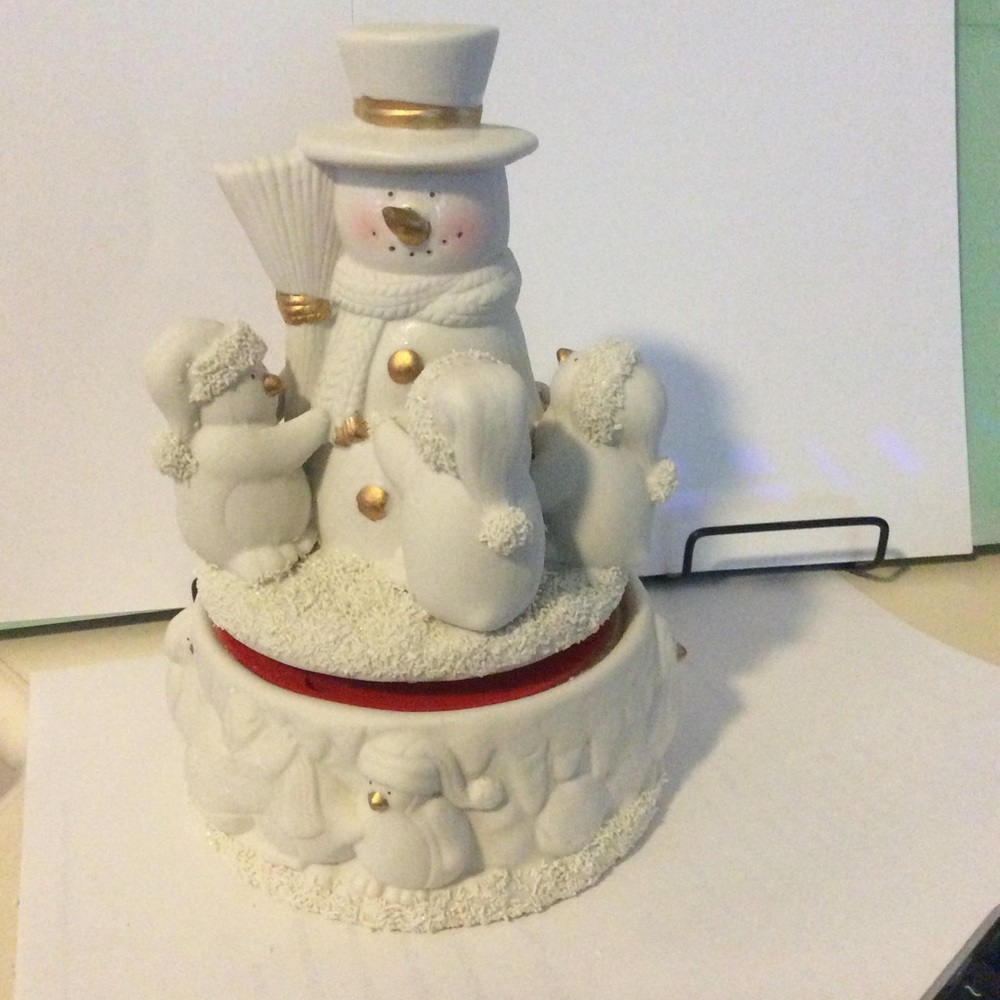 Snowman with Snow Kiddos Music Box